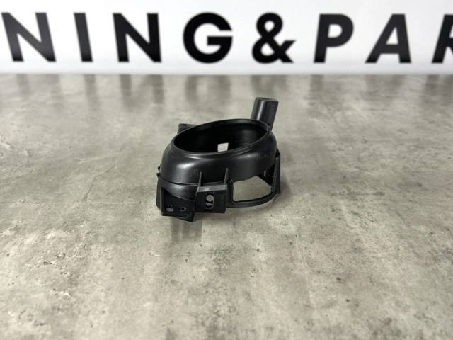 MAZDA GHR451684A Кронштейн крепления противотуманной фары правой в наличии Винница