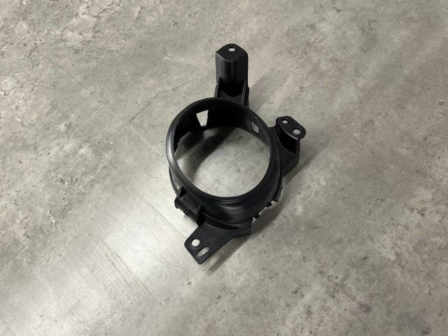 MAZDA GHR451694A Кронштейн крепления противотуманной фары левой в наличии Одесса