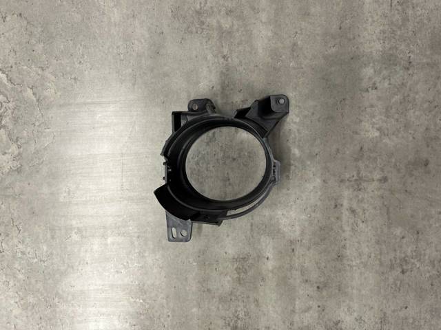MAZDA GHR451694A Кронштейн крепления противотуманной фары левой в наличии Днепр
