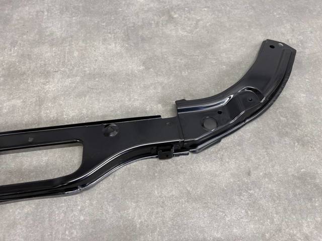 GSH753150 MAZDA Верхняя рамка радиатора купить в Ирпень
