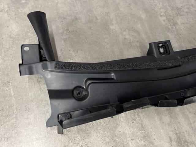 KB8A501C0C MAZDA Воздуховод (дефлектор) радиатора нижний купить в Харьков