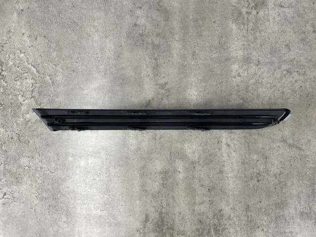 MAZDA KB8A50C11E Заглушка (решетка) противотуманных фар бампера переднего правая в наличии Житомир