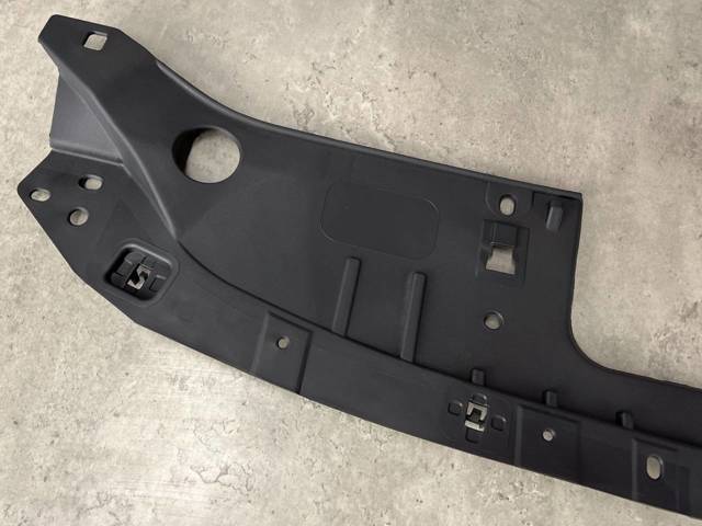 KD4550716 MAZDA Накладка передней панели (суппорта радиатора) верхняя купить в Николаев