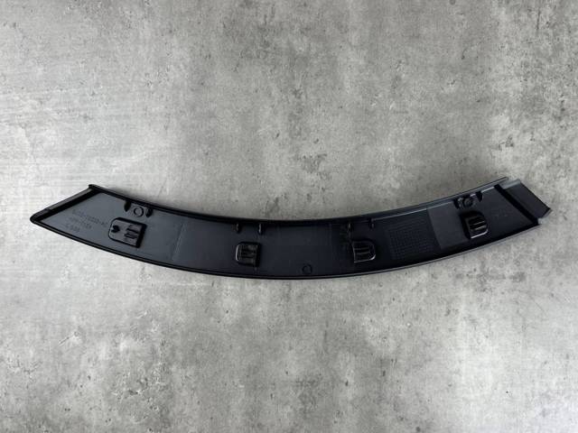 LR027251 LAND ROVER Молдинг крыла заднего правого купить в Ровно