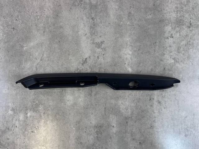 LR027864 LAND ROVER Спойлер переднего бампера правый купить в Харьков