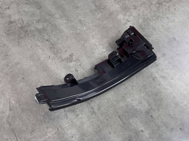 LAND ROVER LR027946 Указатель поворота зеркала левый в наличии Кривой Рог