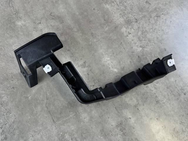 LR037915 LAND ROVER Кронштейн бампера заднего правый купить в Одесса