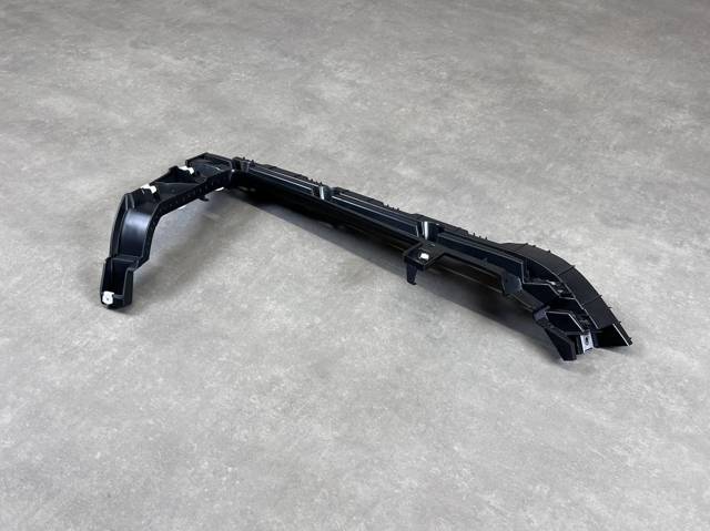 LAND ROVER LR037925 Направляющая переднего бампера левая в наличии Хмельницкий