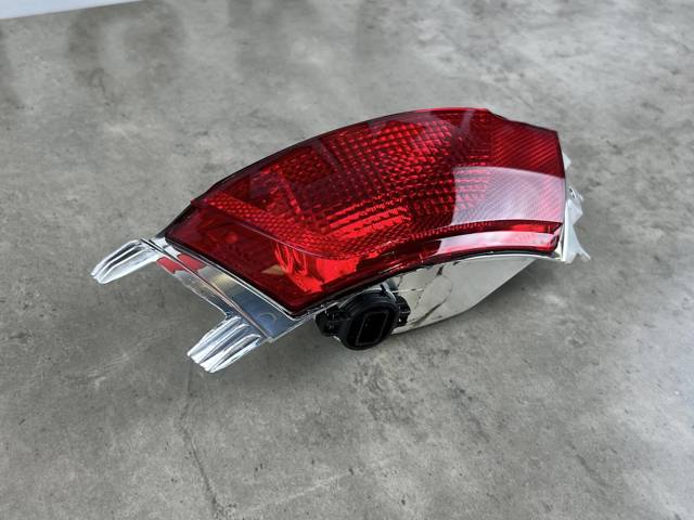 LR043985 Фонарь противотуманный задний левый купить Каменское