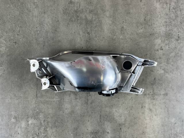 LR043985 LAND ROVER Фонарь противотуманный задний левый купить в Кривой Рог