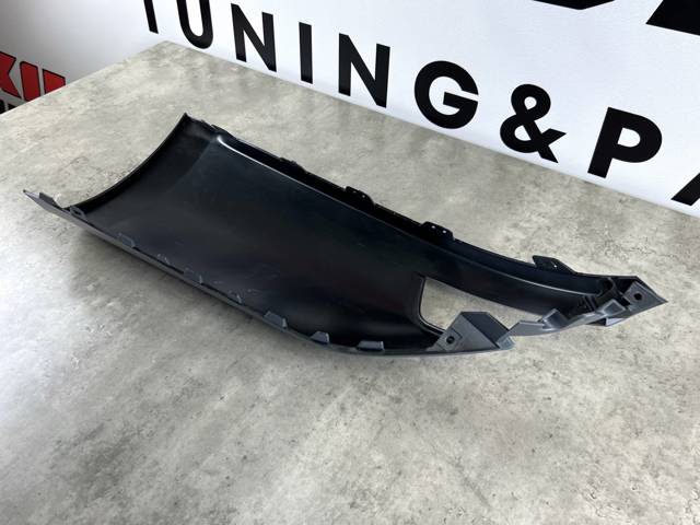 LAND ROVER LR045184 Накладка бампера заднего правая в наличии Ирпень