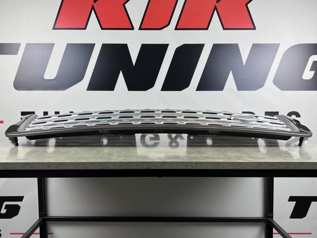LR055880 LAND ROVER Решетка радиатора купить в Каменское