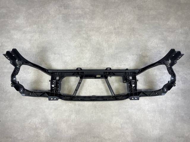 LR057847 LAND ROVER Рамка радиатора купить в Харьков
