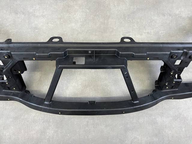 LAND ROVER LR057847 Суппорт радиатора в сборе (монтажная панель крепления фар) в наличии Тернополь