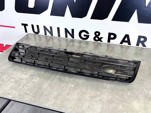 LAND ROVER LR061221 Решетка радиатора в наличии Хмельницкий