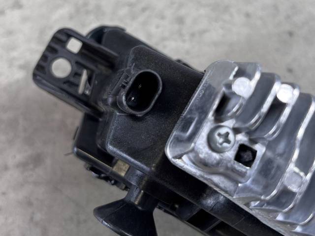 LAND ROVER LR093416 Фара противотуманная правая в наличии Сумы