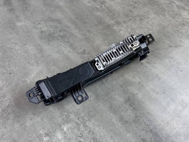 LR093417 LAND ROVER Фара противотуманная левая купить в Днепр