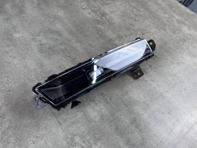 LR093417 LAND ROVER Фара противотуманная левая купить в Житомир