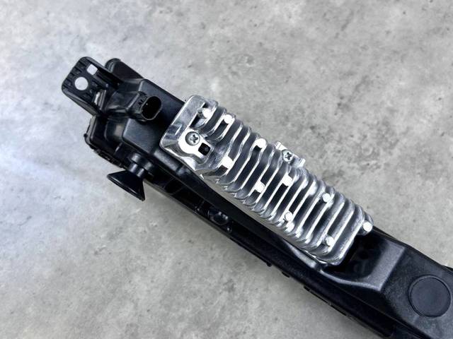 LR098343 LAND ROVER Фара противотуманная левая купить в Днепр