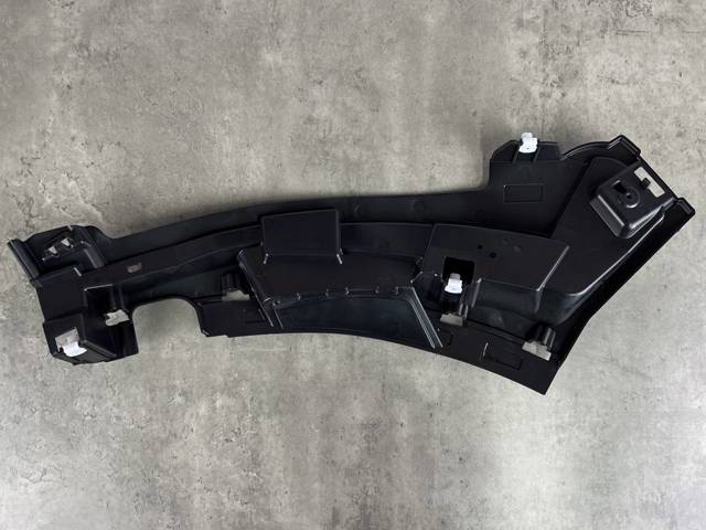 LAND ROVER LR098693 Кронштейн бампера переднего правый в наличии Кривой Рог
