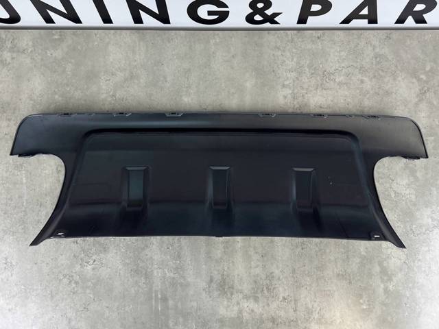 LAND ROVER LR105079 Накладка бампера заднего центральная в наличии Ужгород