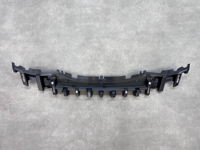 LAND ROVER LR117396 Кронштейн бампера переднего центральный в наличии Украина