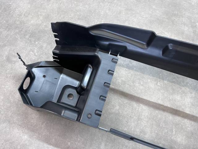 LR127805 LAND ROVER Дефлектор переднего бампера купить в Сумы