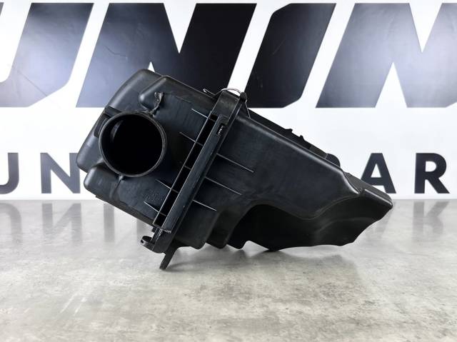 P501133AX MAZDA Корпус воздушного фильтра, верхняя часть купить в Ужгород