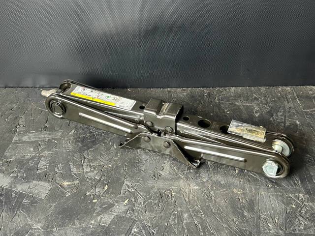 VAG 8W0011031B Домкрат в наличии Кривой Рог