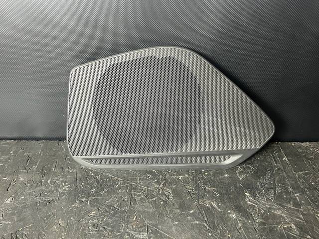 Накладка динамика двери 8W00354204PK VAG
