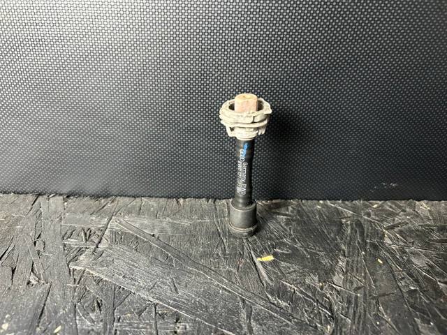 Водяной патрубок 8W0121081BK VAG