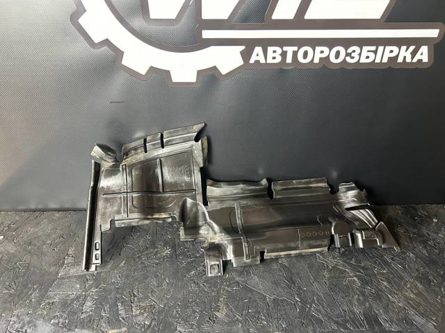 Воздуховод/дефлектор радиатора, левый 8W0121283AR VAG
