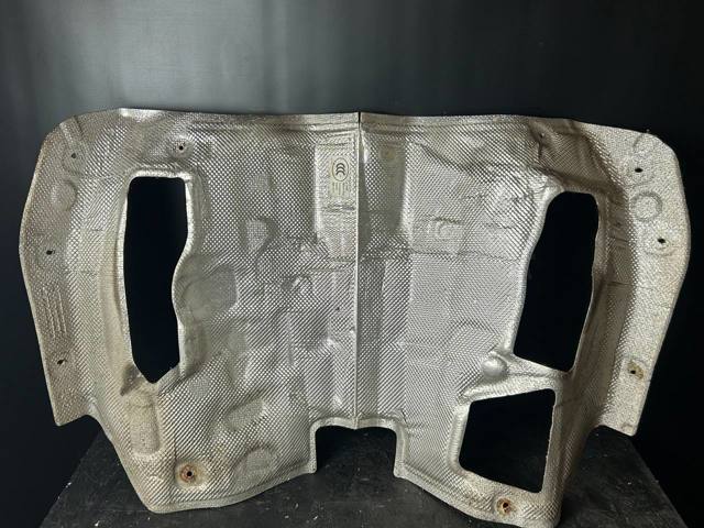 Тепловой экран выхлопа 8W0803979E VAG