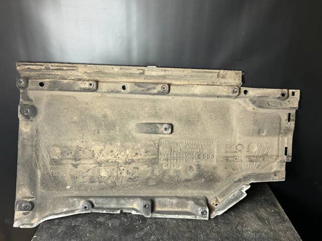 8W0825207A Защита днища левая купить Харьков