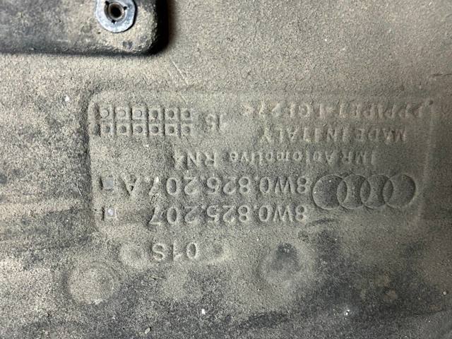 8W0825207A Защита днища левая купить Кривой Рог