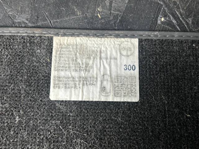 8W0864450QA5 Задние коврики купить Чернигов