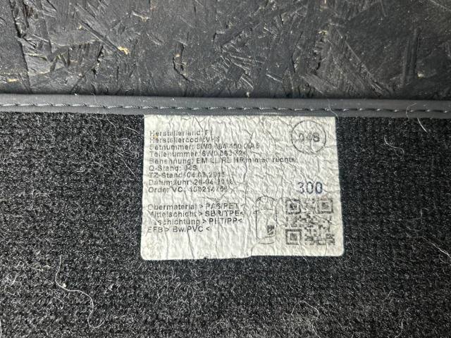 8W0864450QA5 VAG Задние коврики купить в Полтава