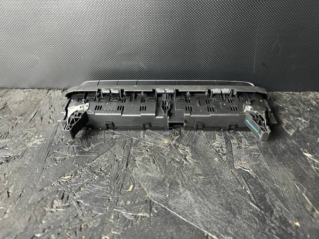 8W0925301 Консоль панели управления центральная купить Винница