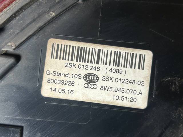 8W5945070A VAG Фонарь задний правый купить в Киев