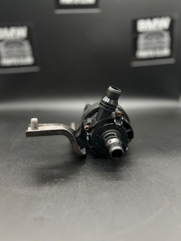 11518671654 Дополнительная помпа купить Ужгород