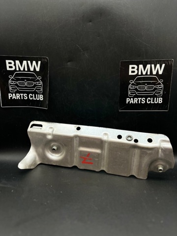 Крышка выпускного коллектора 11658684919 BMW