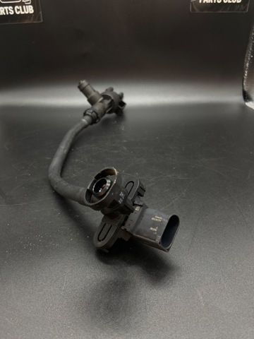 Клапан паров бака 13907643106 BMW