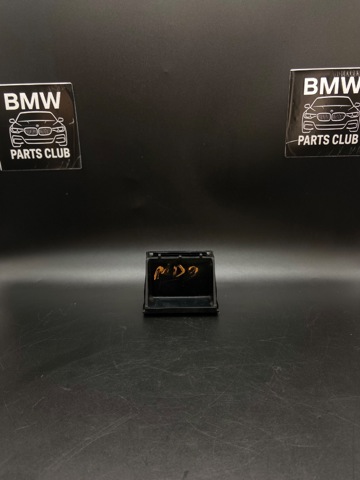 BMW 17117533537 Кронштейн радиатора нижний в наличии Винница