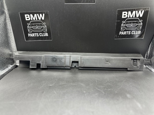 17118642756 BMW Левый дефлектор радиатора купить в Украина