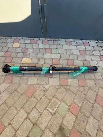 Вал карданный задний в сборе 26107589129 BMW