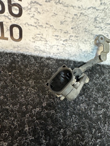 BMW 37146895467 Датчик положения кузова в наличии Полтава
