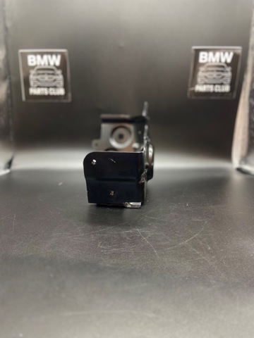BMW 41009627299 Кронштейн крепления крыла переднего левого передний в наличии Запорожье