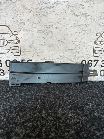Решетка переднего бампера, внутренняя левая 51117385263 BMW