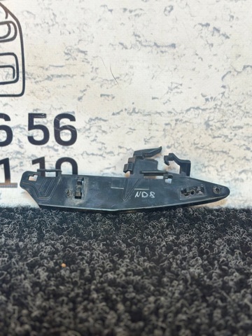 Направляющая переднего бампера, правая 51117399981 BMW