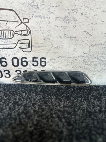 Молдинг переднего левого крыла 51137418605 BMW